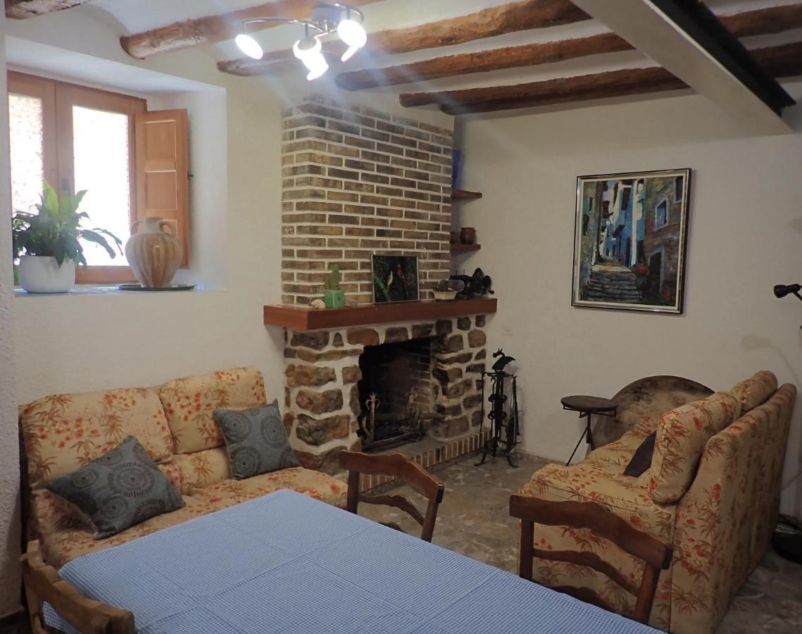 Albergue Casa De L'Aigua Beceite Exteriör bild
